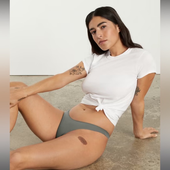 Everlane The Invisible Thong in Pewter Green Size XS - Picture 5 of 7